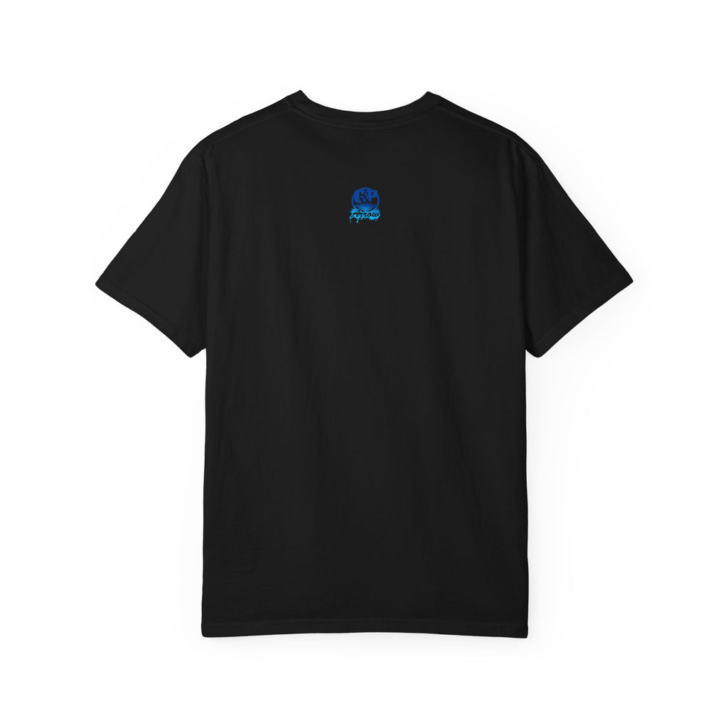 A La orden Genie T‑Shirt — Whimsical Blue Genie Brewing Espresso